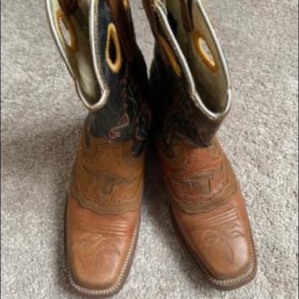 Reyme leather boots size 24= 7 in women’s
